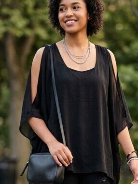 Love Culture Black Cold-Shoulder Tunic Top • Size S/M